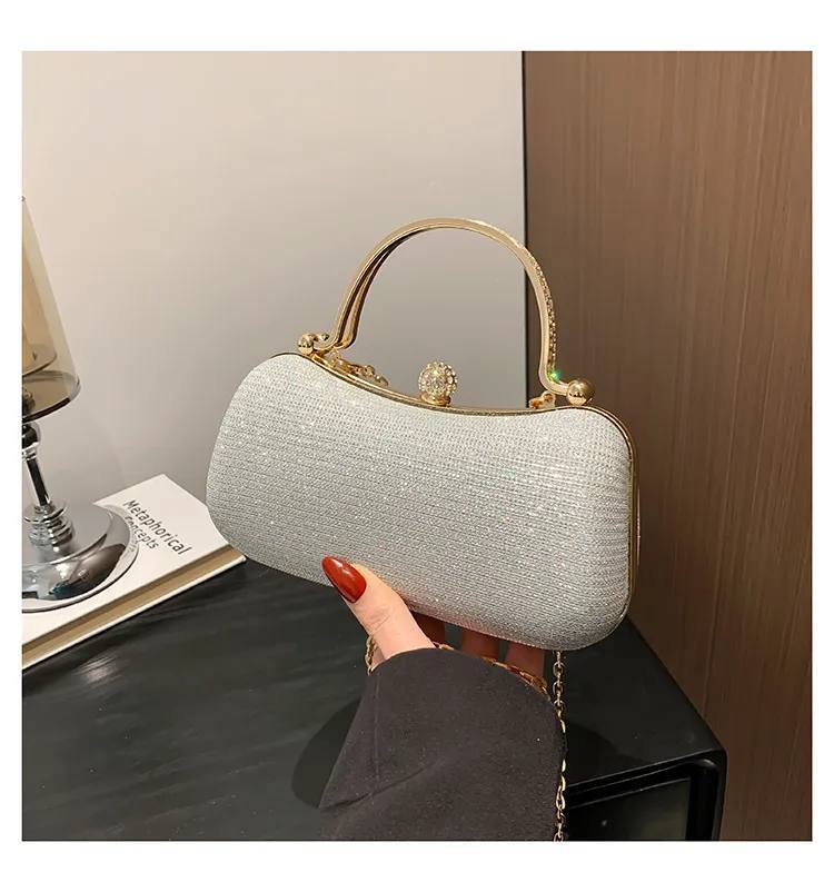 A. Cartera de Fiesta Elegante