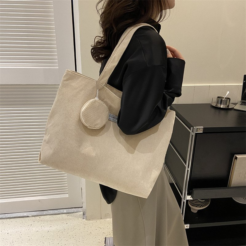 A. Cartera de Tela 2.046
