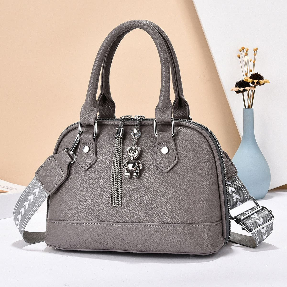 A. Cartera Pequeña Alta Gama 11.0