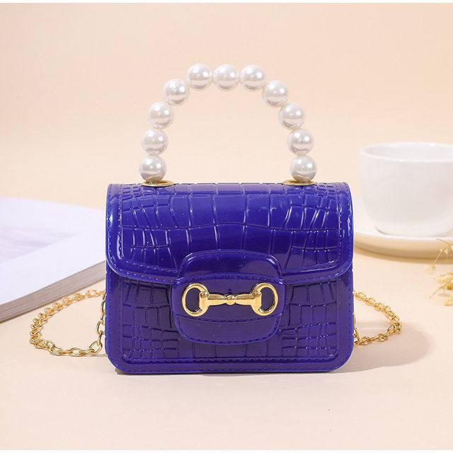 A. Bolso Bandolera con Perlas 14.0