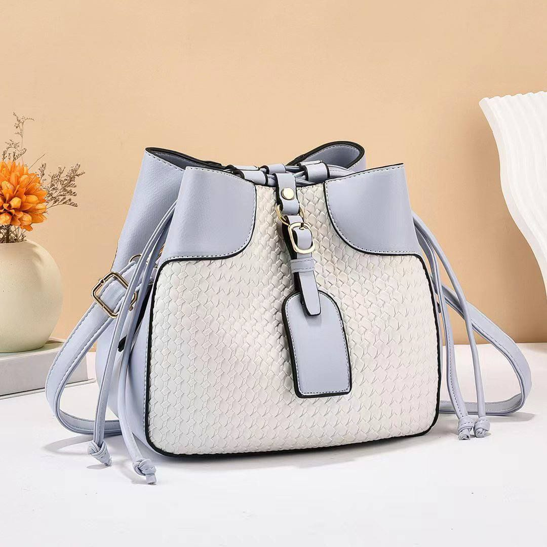 A. Cartera Pequeña Alta Gama 11.0