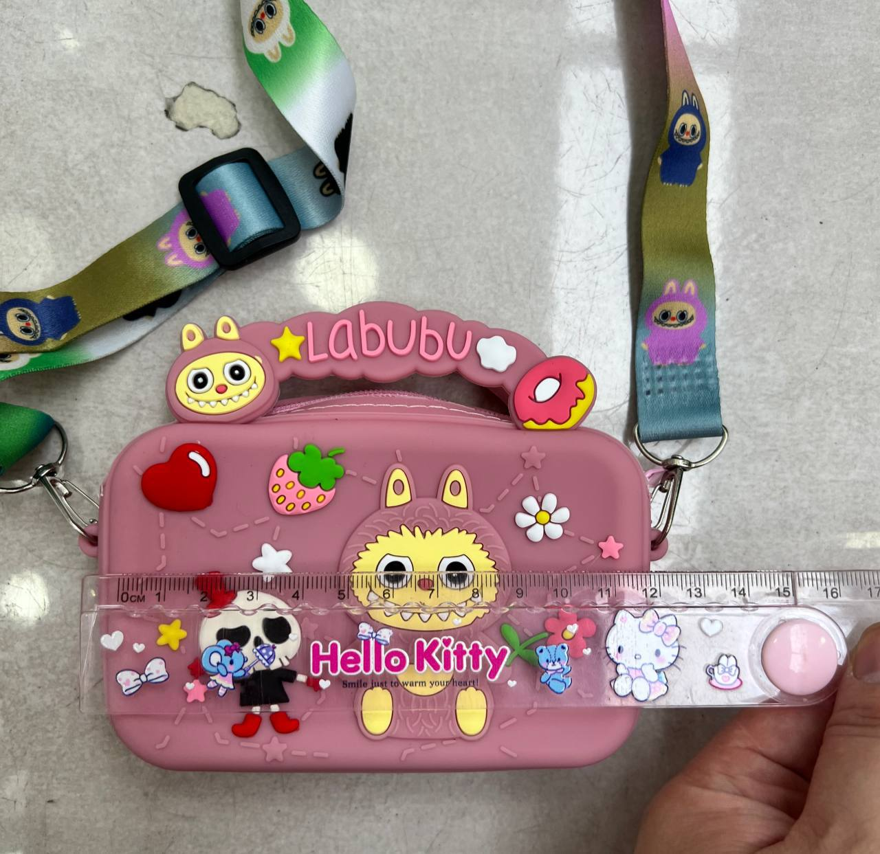 B-CARTERA DE SILICON MODELO LABUBU 8.0