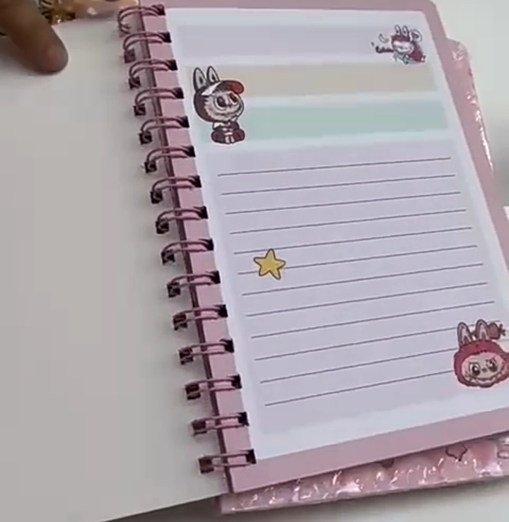 CUADERNO ANILLADO LABUBU 8.0 PAPELERIA