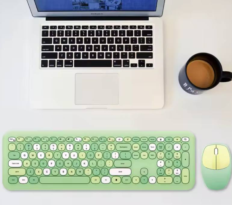 Kit teclado + mouse inalámbrico (Código: YGY1018). 13.0 TECNOLOGIA