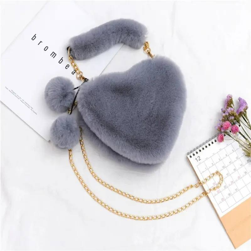 CARTERA CORAZON PELUCHE 1.0