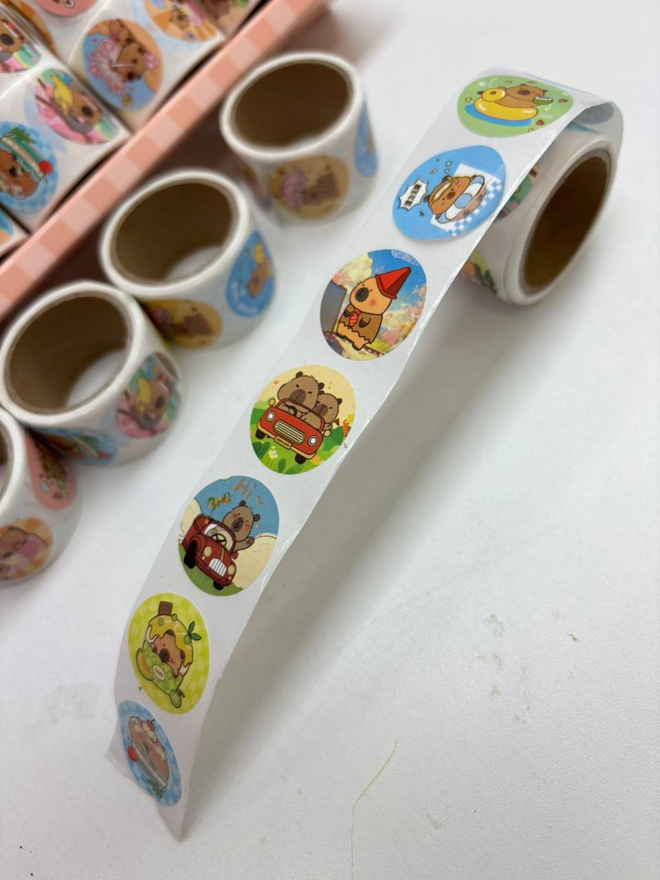 Caja de 20 rollos de Stickers 8.0 PAPELERIA