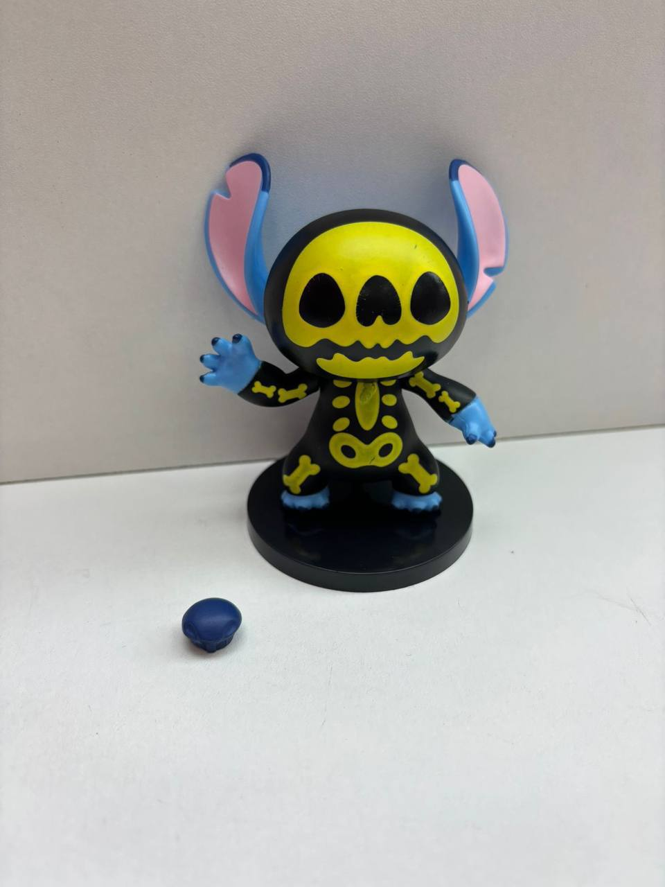 Set Coleccionable Stitch & Sullivan (5 Figuras con Base) 8.0