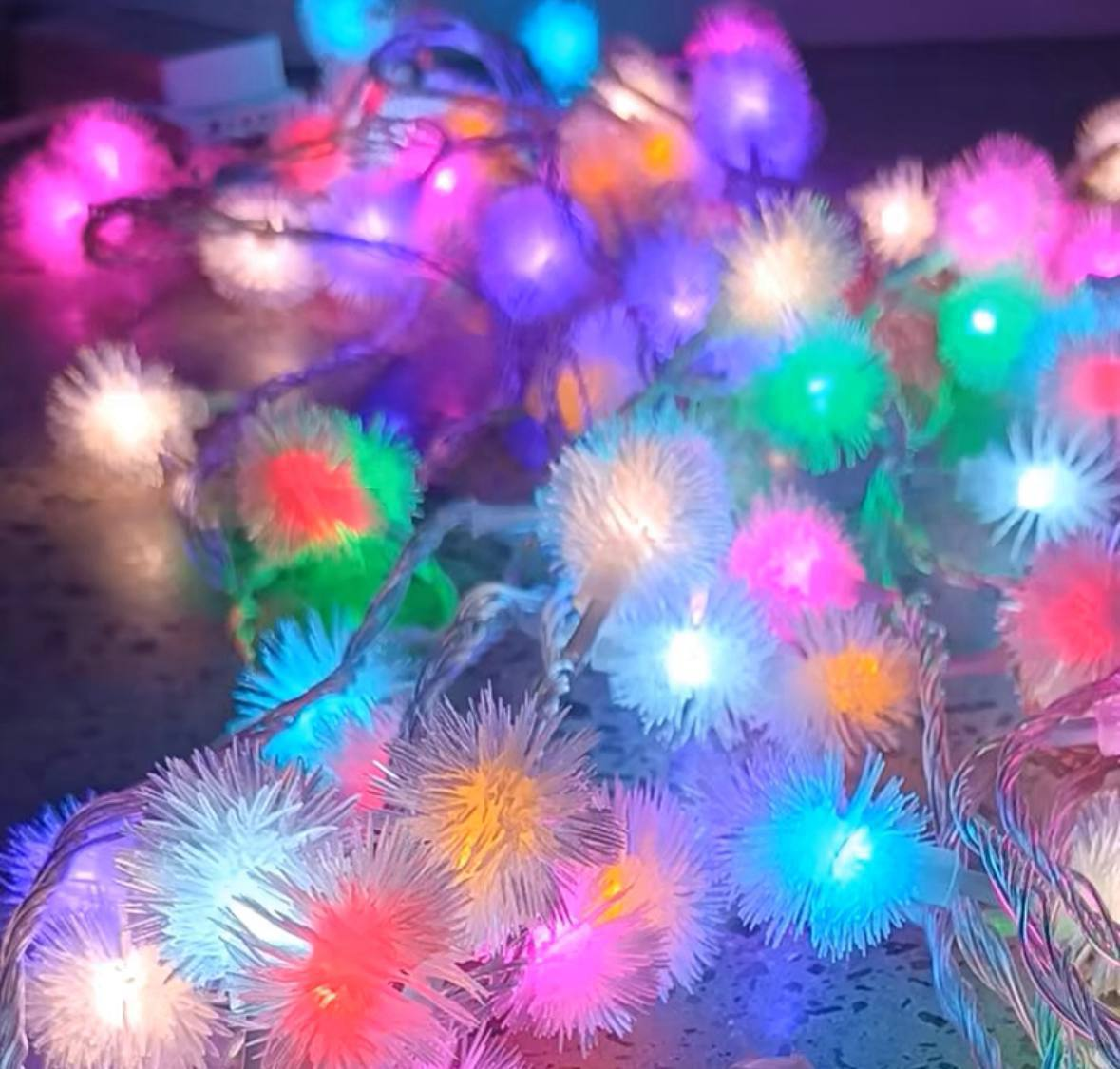 Guirnalda de Luces LED en Forma de Pelusa 13.0 NAVIDAD