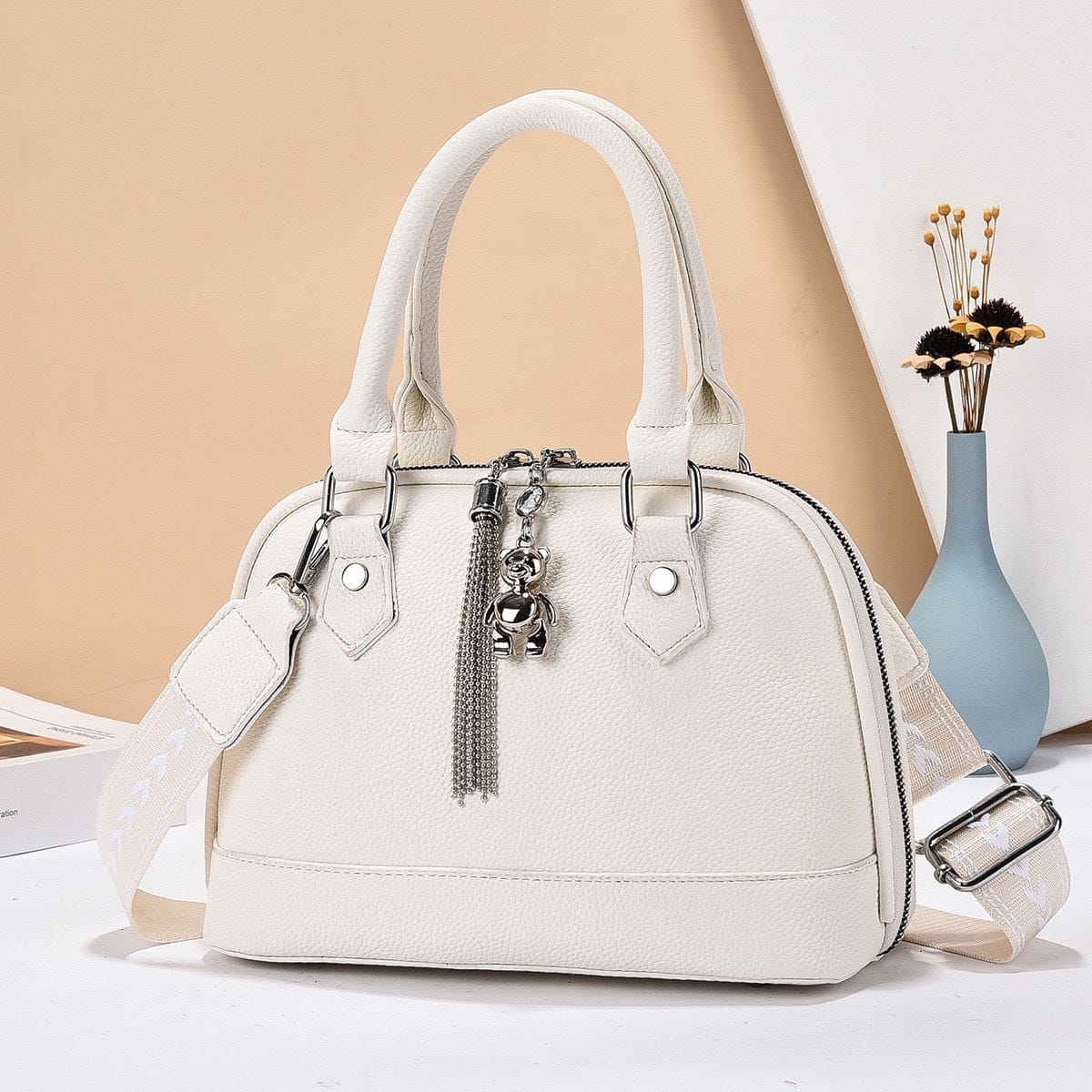 A. Cartera Pequeña Alta Gama 11.0