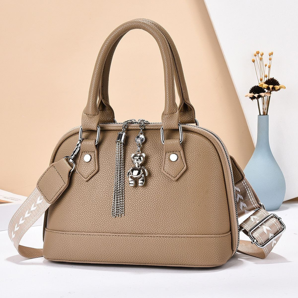 A. Cartera Pequeña Alta Gama 11.0