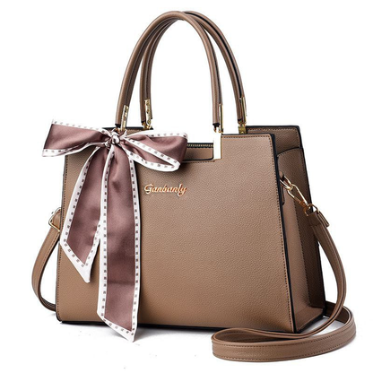 A. Cartera Mediana elegante 11.0