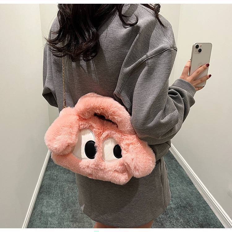 A. cartera  de Peluche 14.0