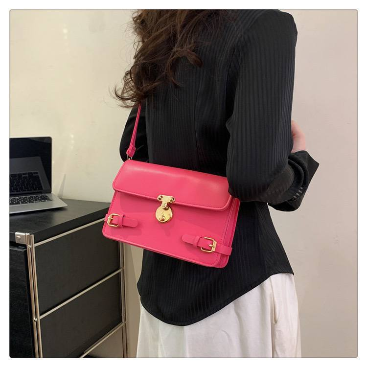 A. Cartera pequena 14.0
