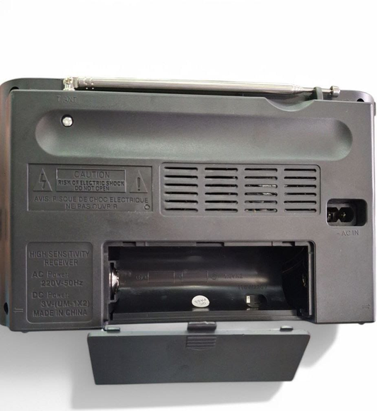 Radio Portátil Multibanda - Modelo CFN-R1168 10.0  HOGAR