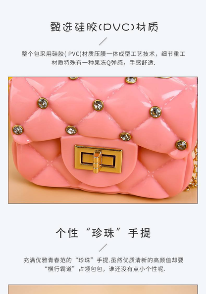 A. Cartera Bandolera con Perlas 14.0