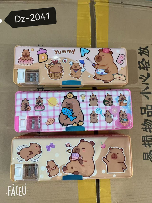 Cartuchera con Sacapuntas Capibara 3.0 PAPELERIA