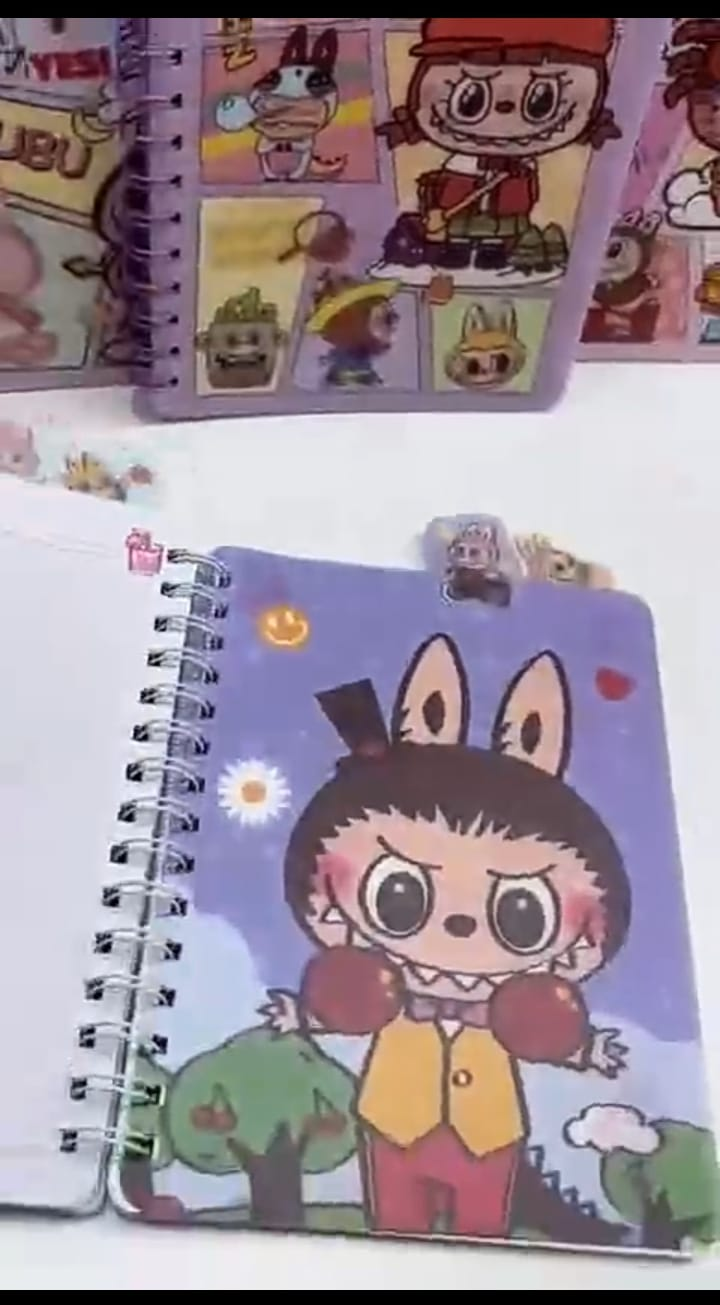 CUADERNOS ANILLADOS CON SEPARADORES LABUBU 8.0 PAPELERIA