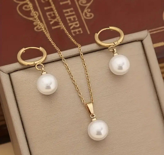 JUEGO DE ARETES Y COLLAR ACERO Y PERLAS B2