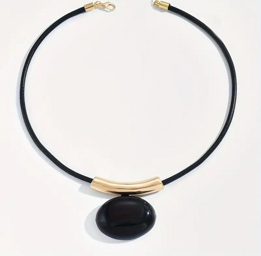 COLLAR CON DIJE NEGRO GOLDFIED B2