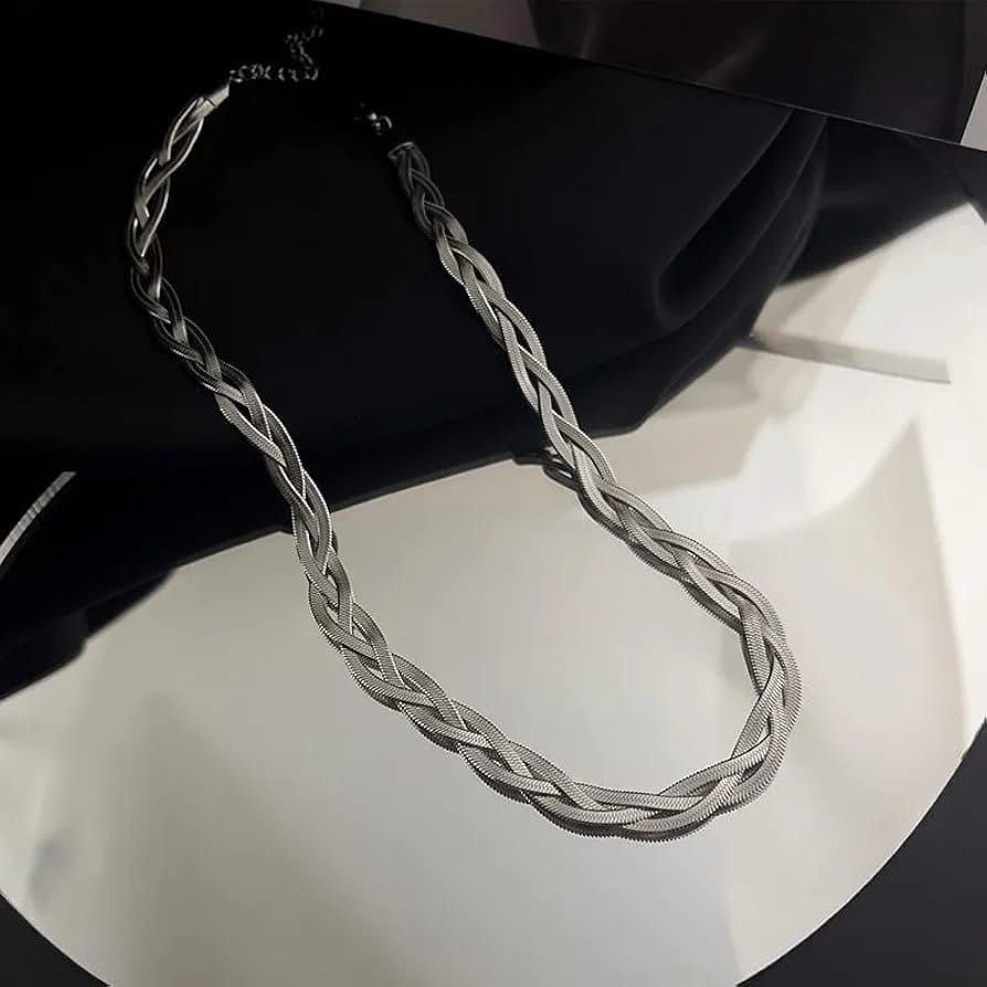 COLLAR TIPO GARGANTILLA EN ACERO B2