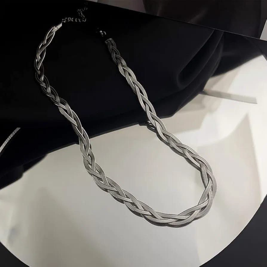 COLLAR TIPO GARGANTILLA EN ACERO B2