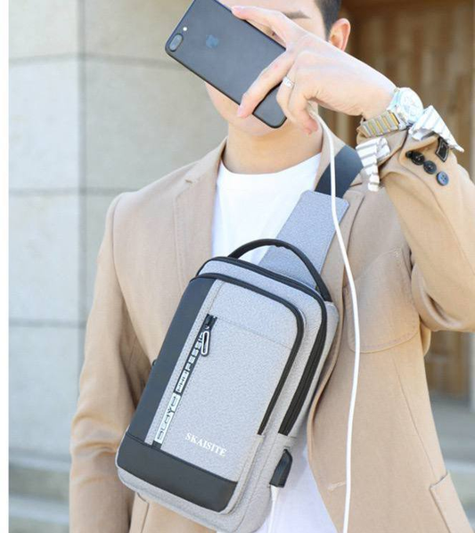 BOLSO CRUZADO CON CABLE USB PARA HOMBRE 1.0