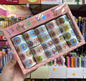 Caja de 20 rollos de Stickers 8.0 PAPELERIA